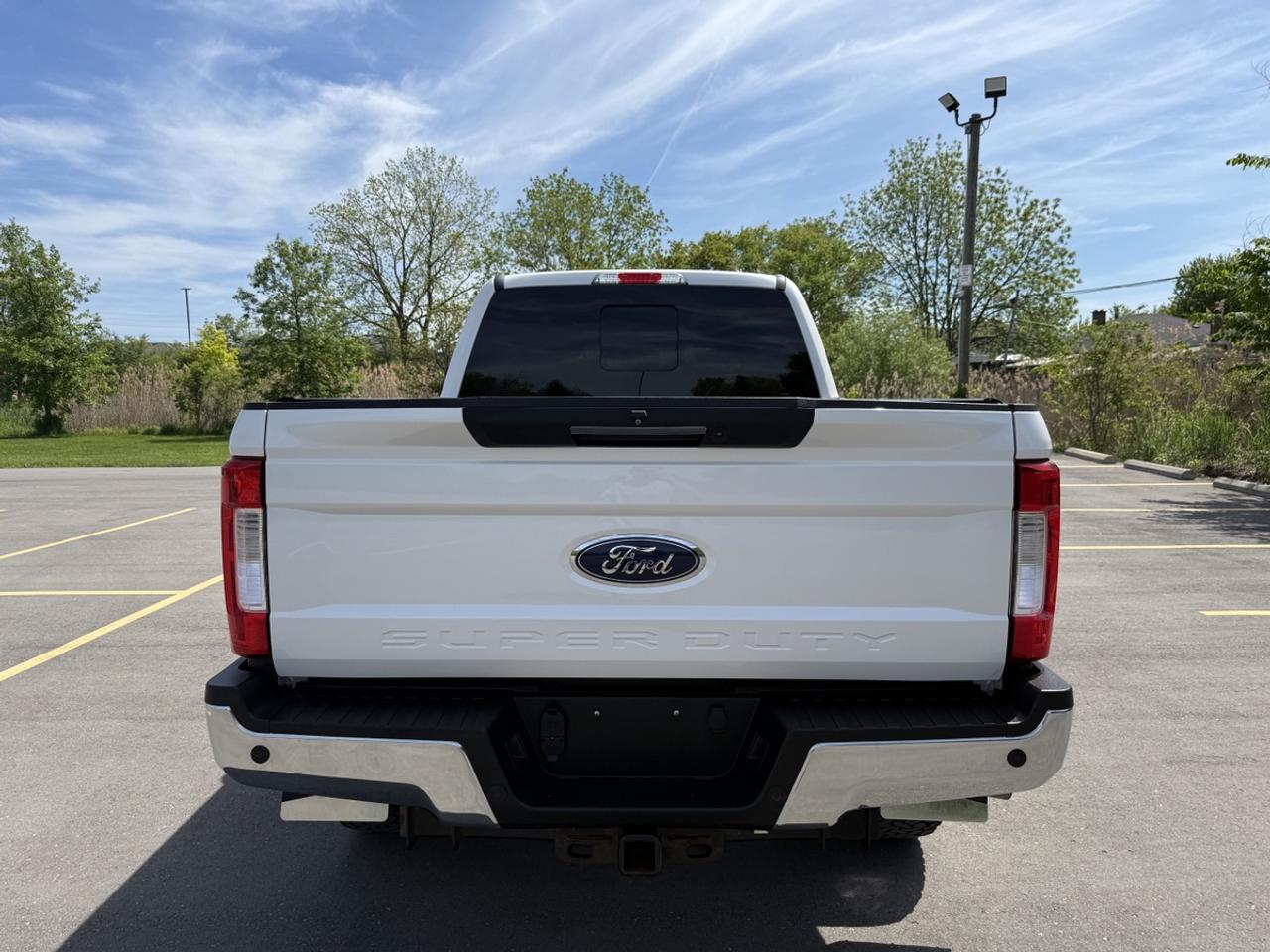 2017 Ford F-250 SUPER DUTY Lariat Photo3