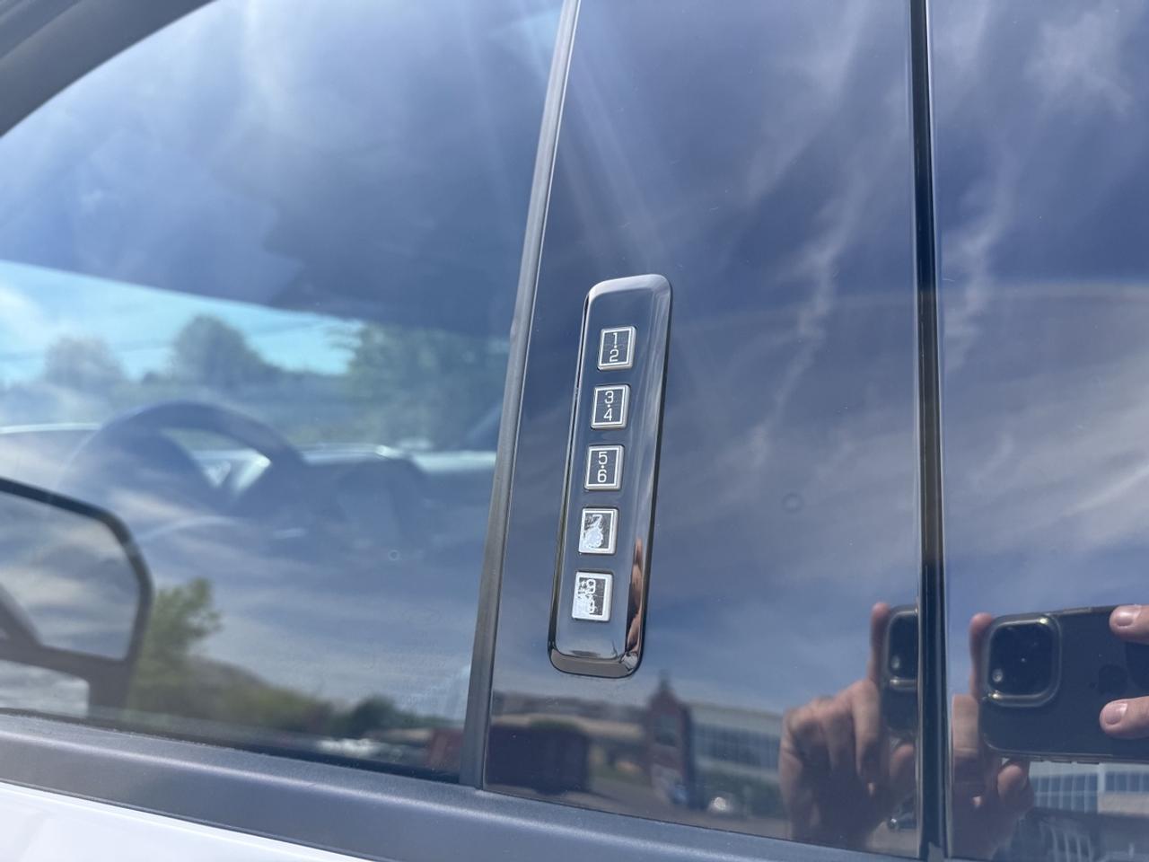 2017 Ford F-250 SUPER DUTY Lariat Photo