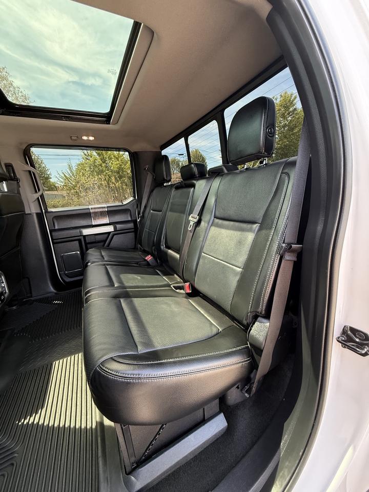 2017 Ford F-250 SUPER DUTY Lariat Photo