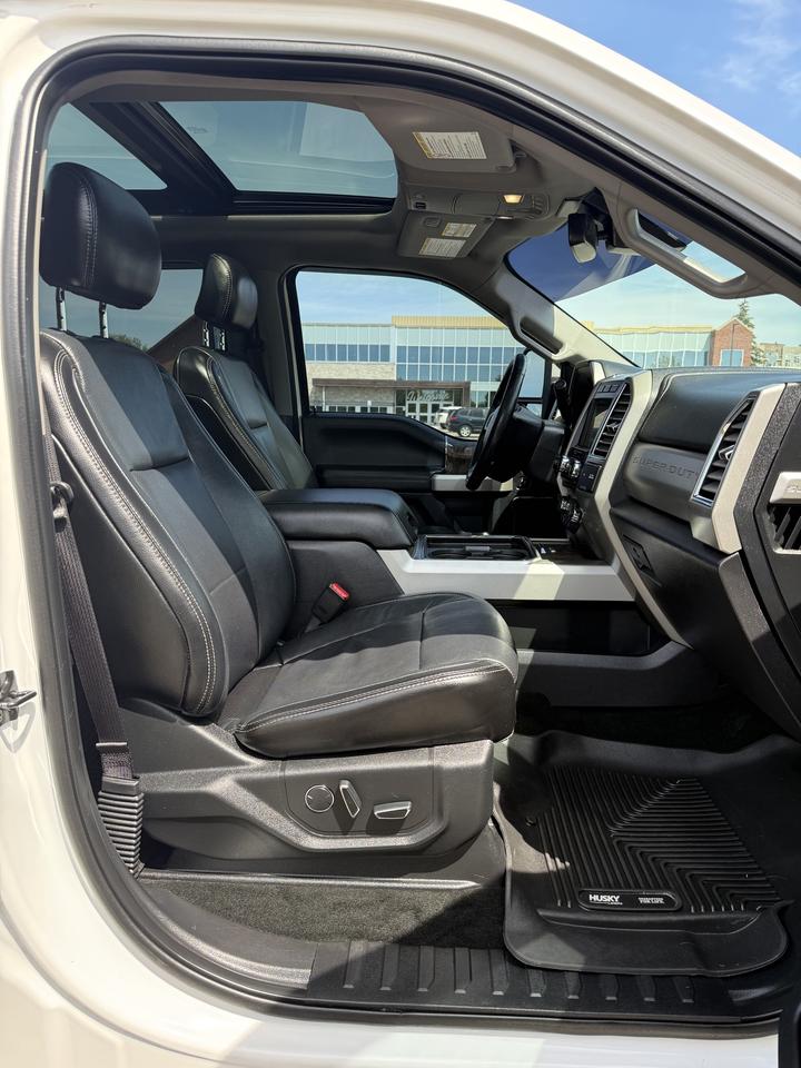 2017 Ford F-250 SUPER DUTY Lariat Photo