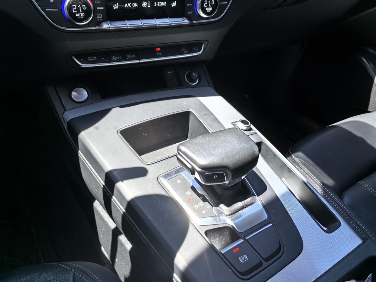 2021 Audi Q5 PROGRESSIV Photo