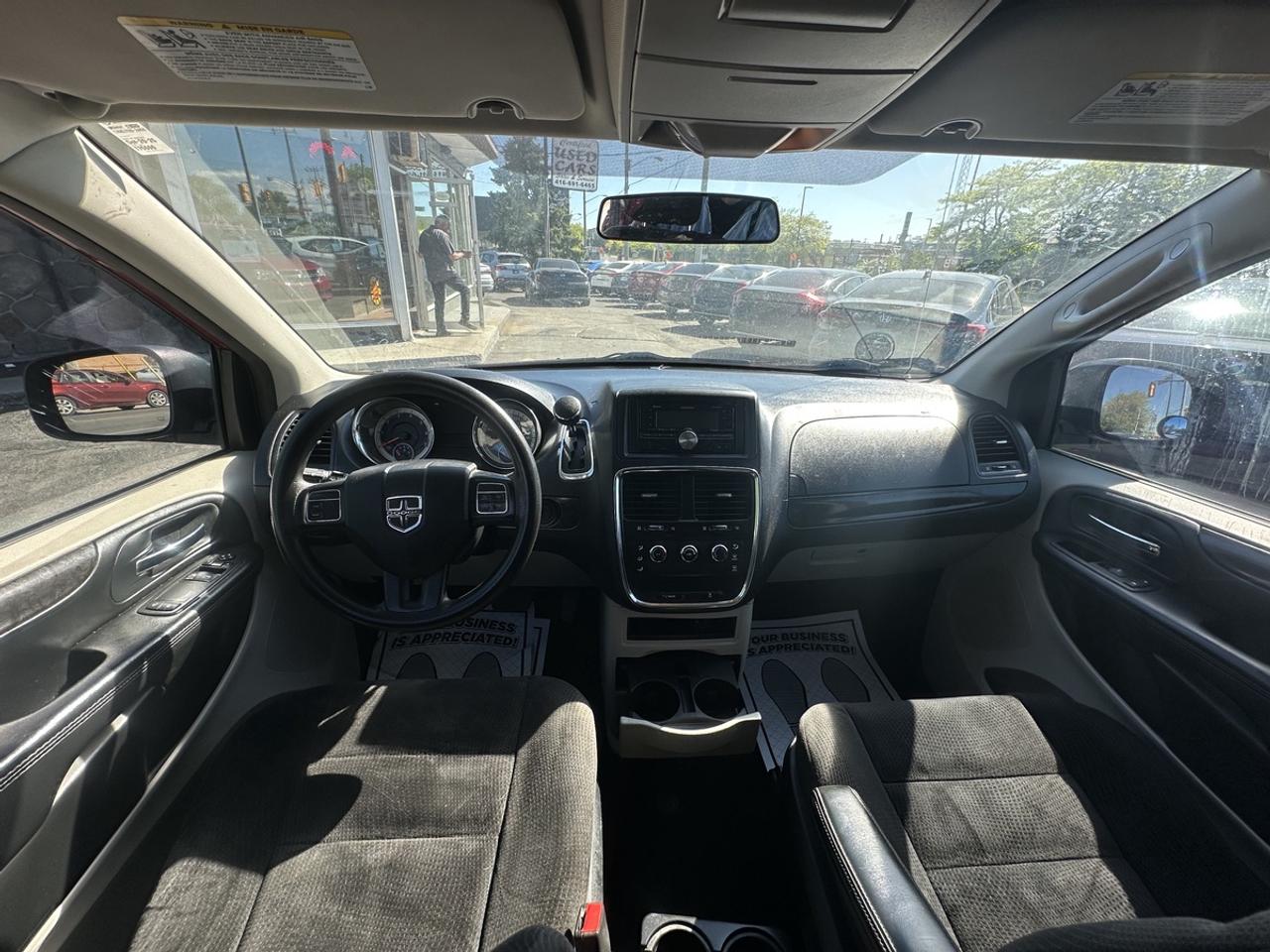 2014 Dodge Grand Caravan SE Photo