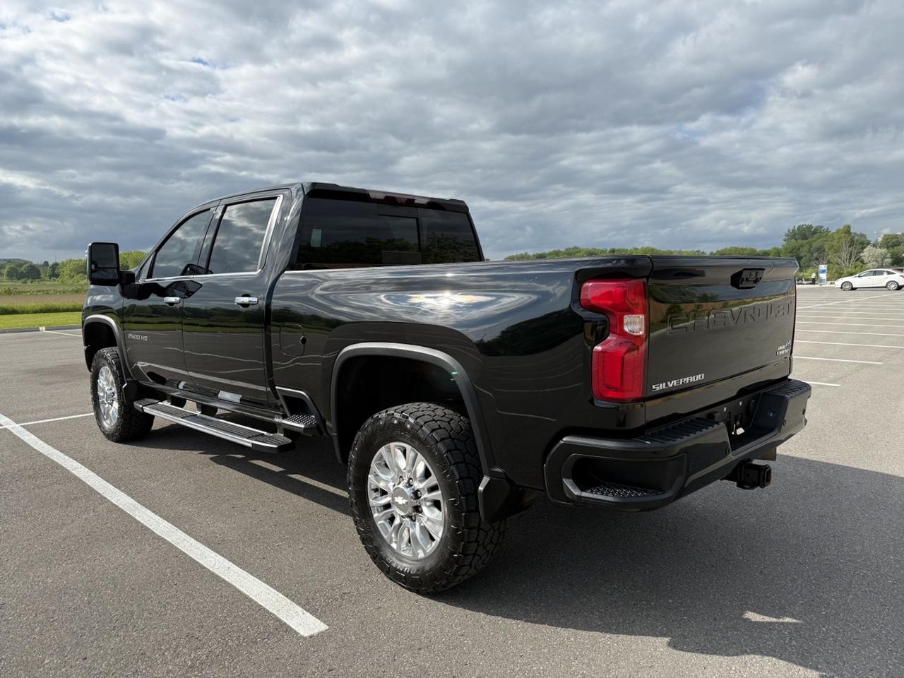 2020 Chevrolet SILVERADO 2500HD High Country Photo2
