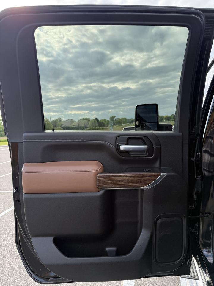 2020 Chevrolet SILVERADO 2500HD High Country Photo