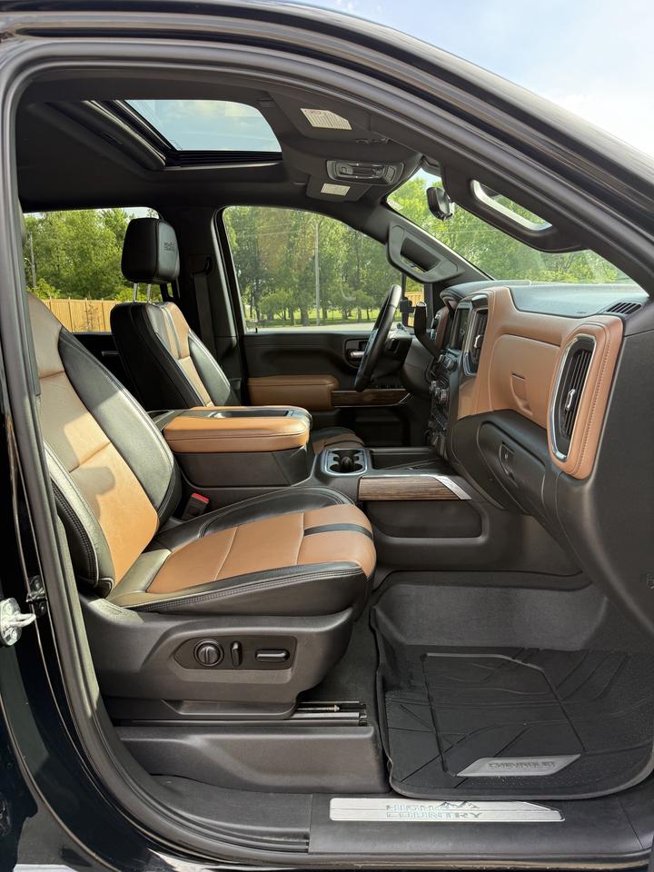 2020 Chevrolet SILVERADO 2500HD High Country Photo