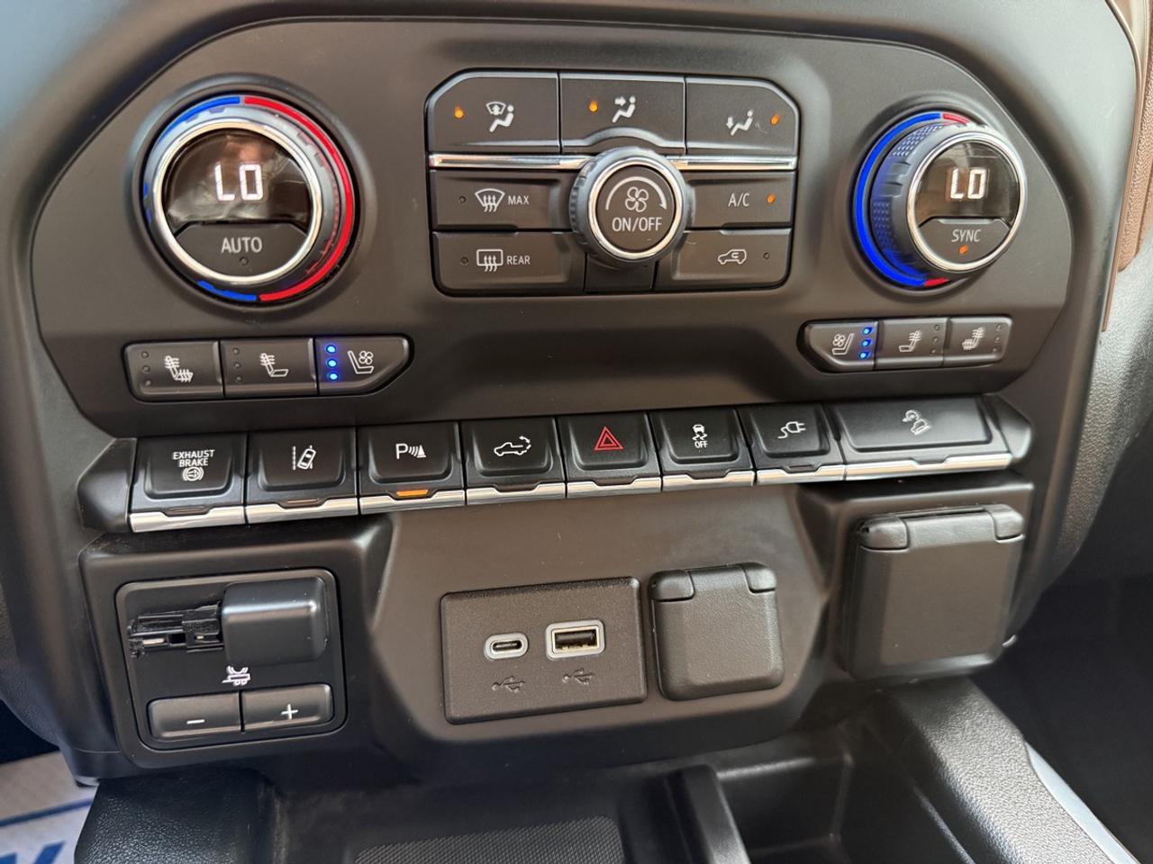 2020 Chevrolet SILVERADO 2500HD High Country Photo