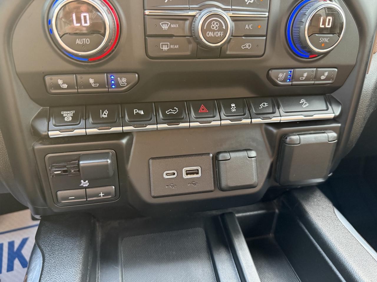 2020 Chevrolet SILVERADO 2500HD High Country Photo