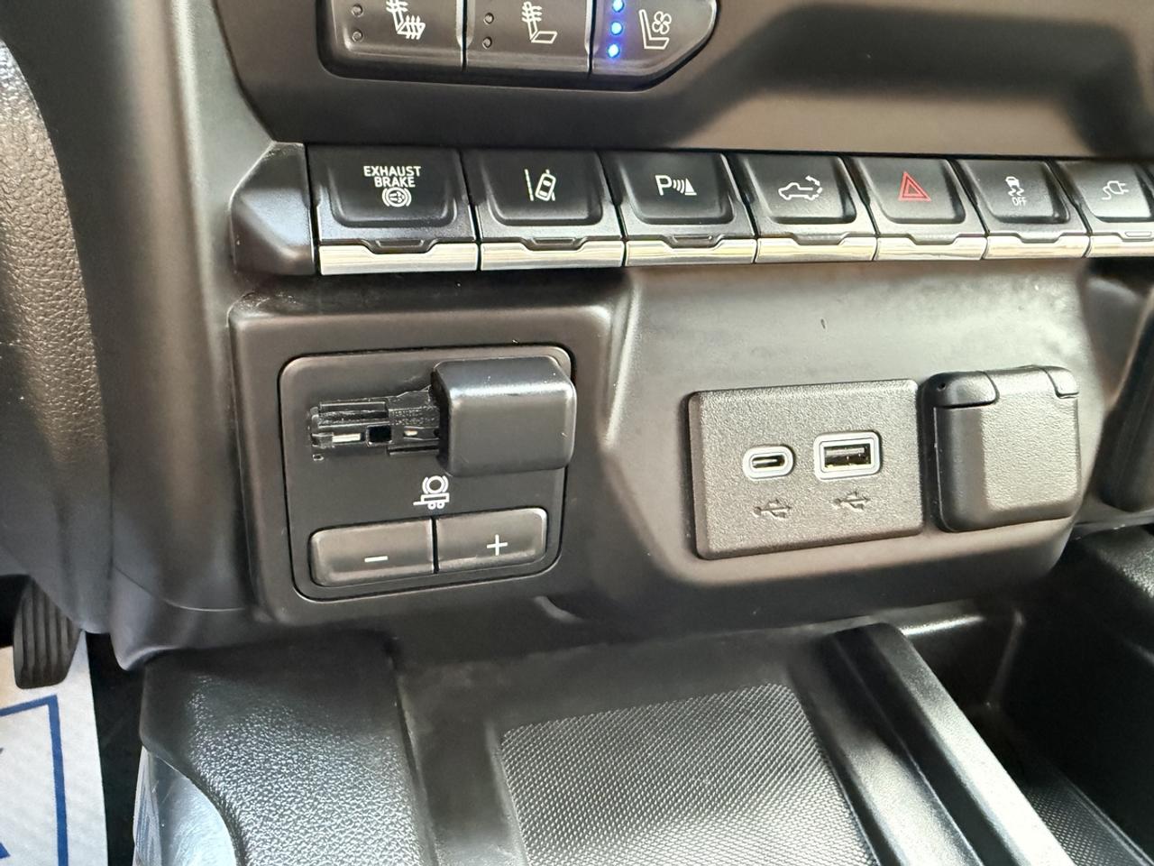 2020 Chevrolet SILVERADO 2500HD High Country Photo