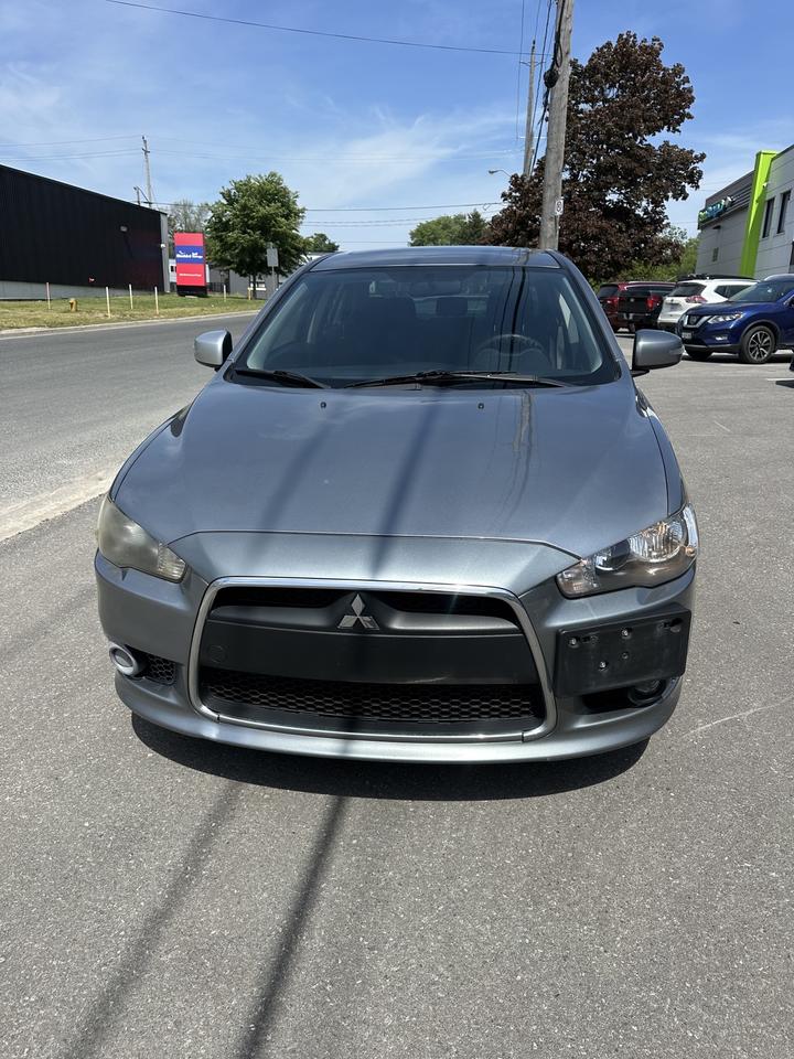2015 Mitsubishi Lancer ES Photo