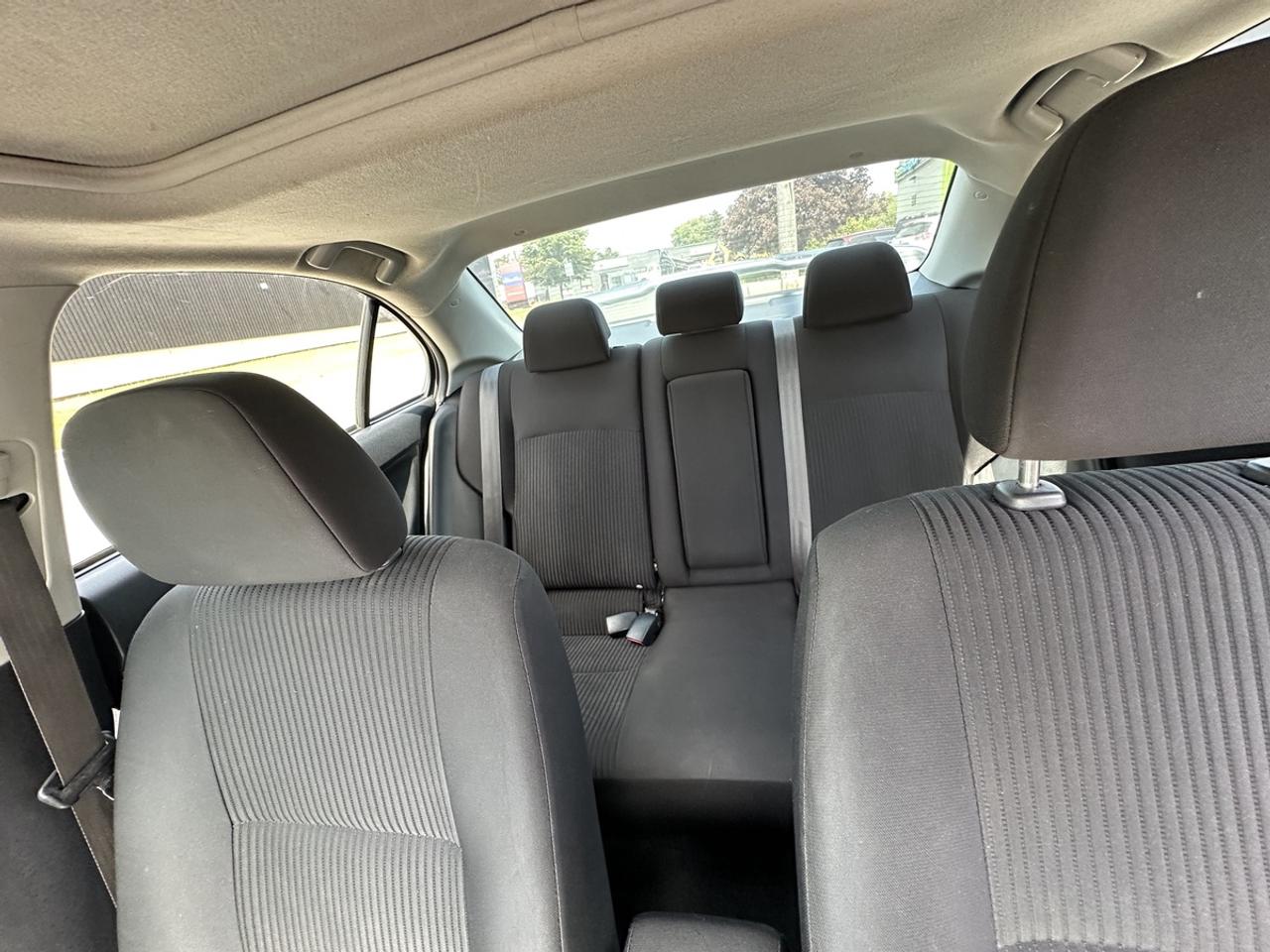 2015 Mitsubishi Lancer ES Photo