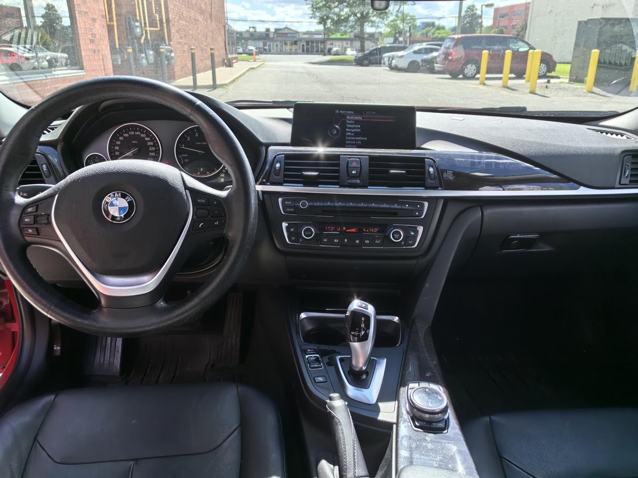 2014 BMW 3-Series 328i xDrive Photo