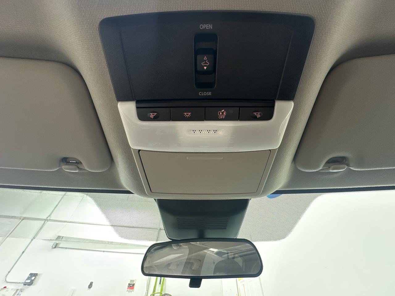 2024 Nissan Sentra SR Photo