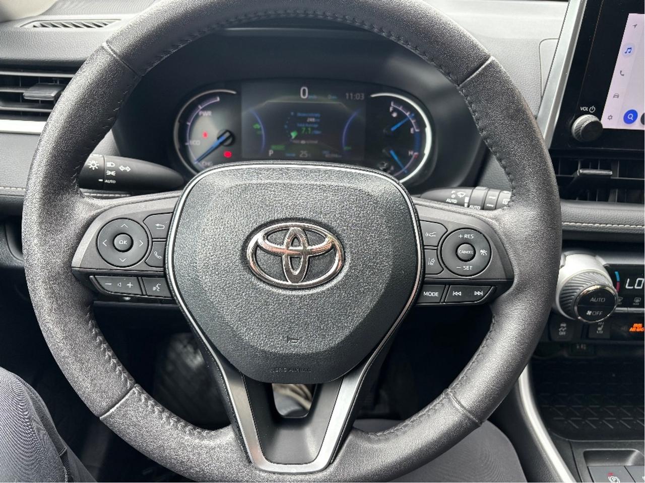 2023 Toyota RAV4 Hybrid XLE AWD MOONROOF HEATED STEERING ONE OWNER Photo