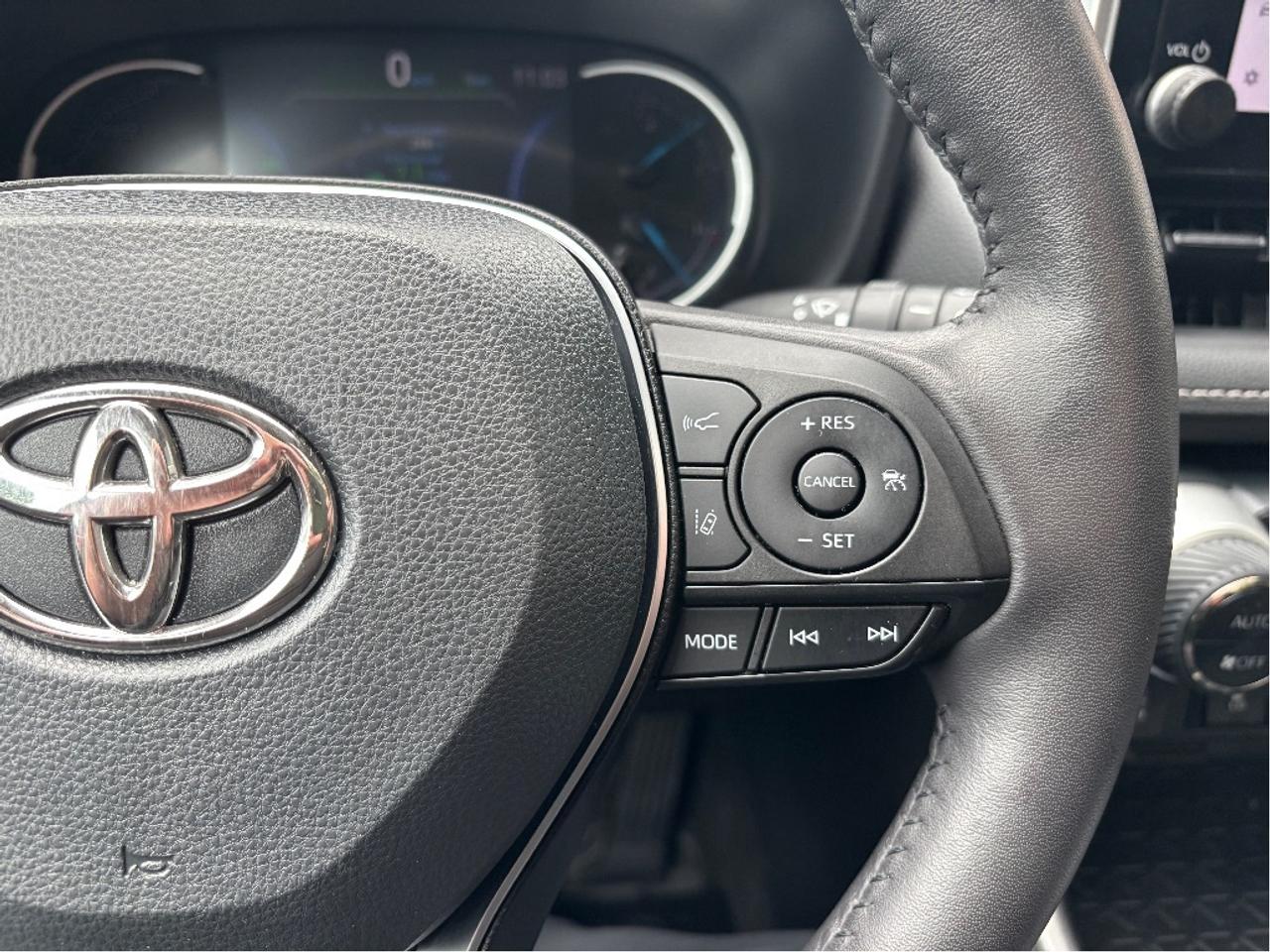 2023 Toyota RAV4 Hybrid XLE AWD MOONROOF HEATED STEERING ONE OWNER Photo