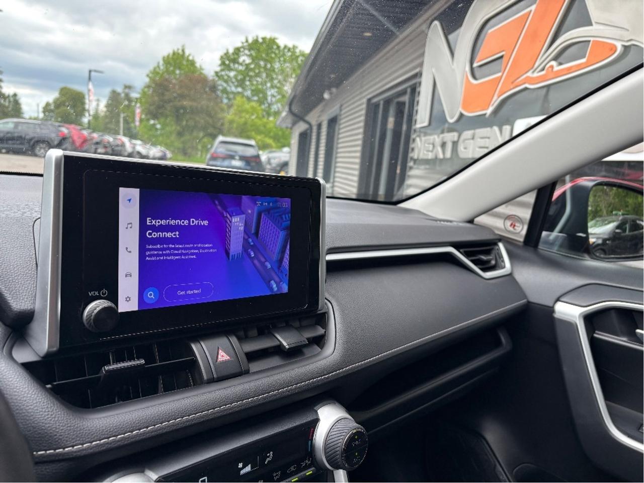 2023 Toyota RAV4 Hybrid XLE AWD MOONROOF HEATED STEERING ONE OWNER Photo