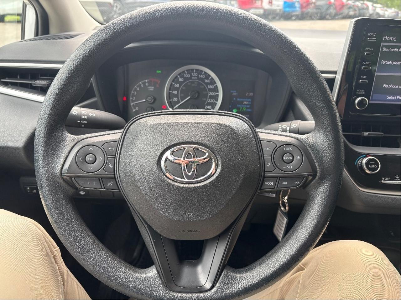 2020 Toyota Corolla LE Photo