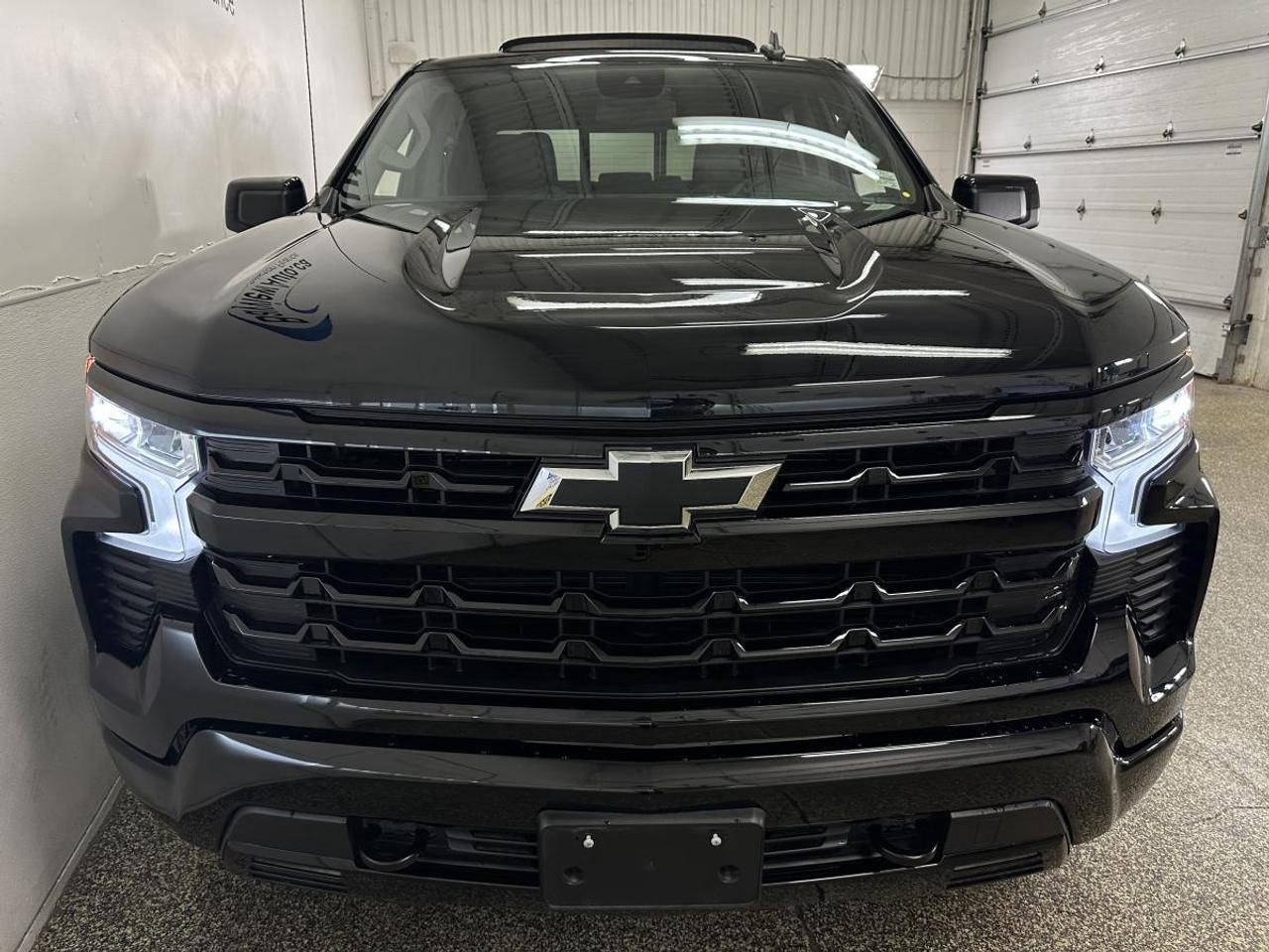 2024 Chevrolet Silverado 1500 RST Photo