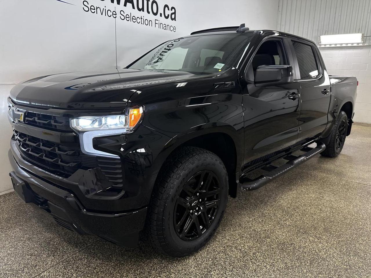 2024 Chevrolet Silverado 1500 RST Photo2