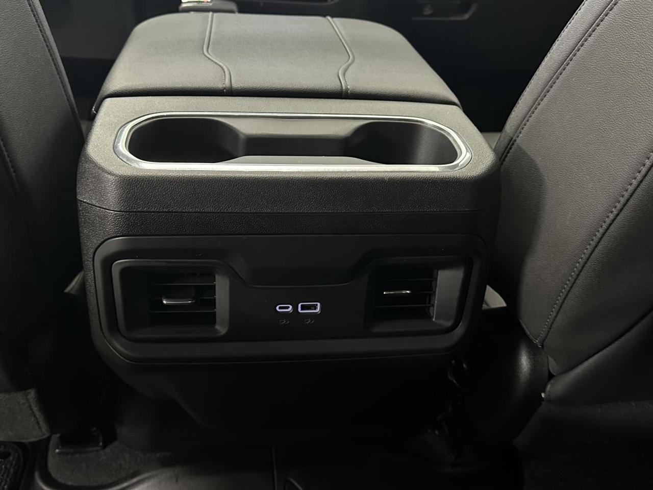 2024 Chevrolet Silverado 1500 RST Photo