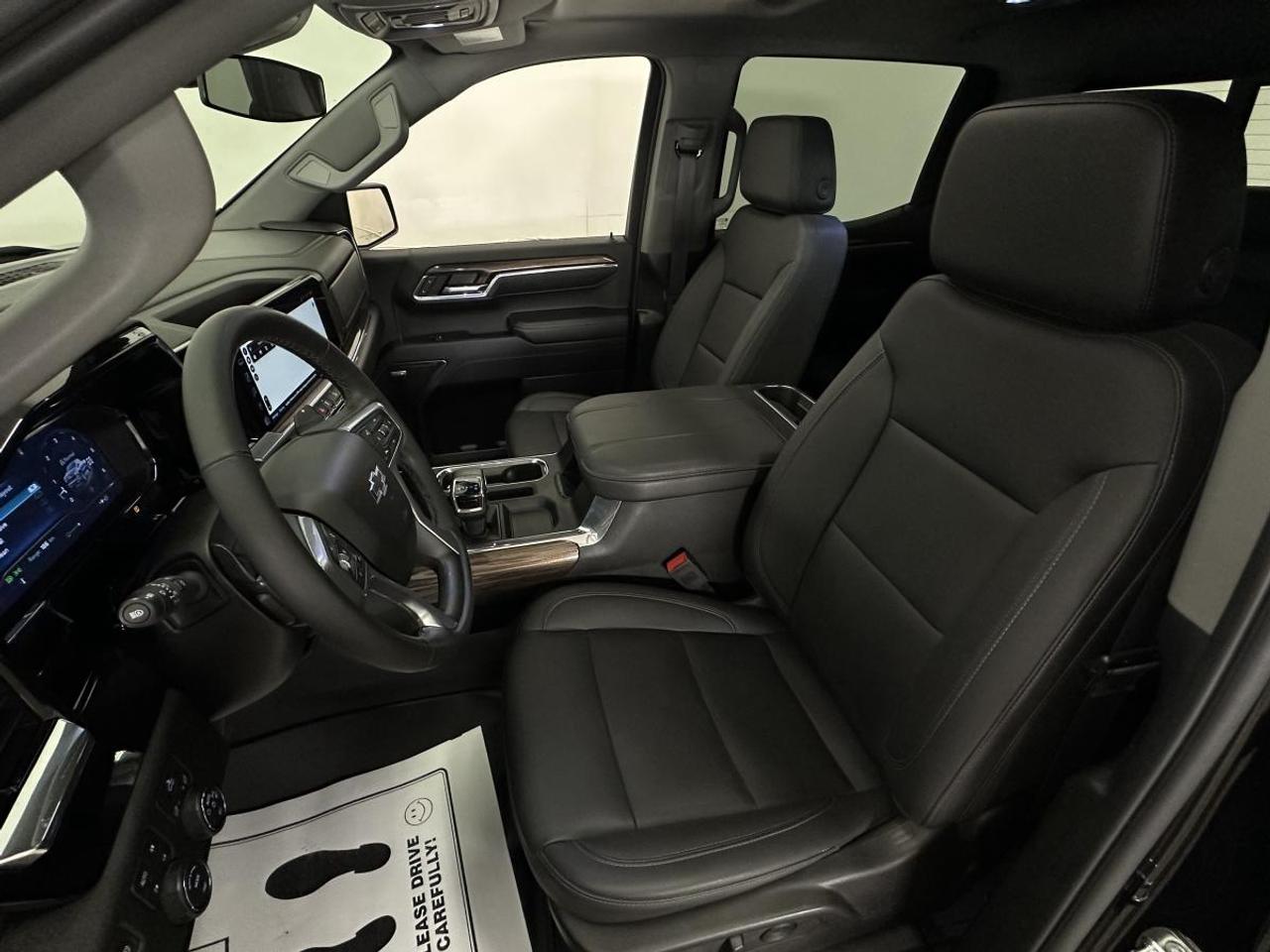 2024 Chevrolet Silverado 1500 RST Photo