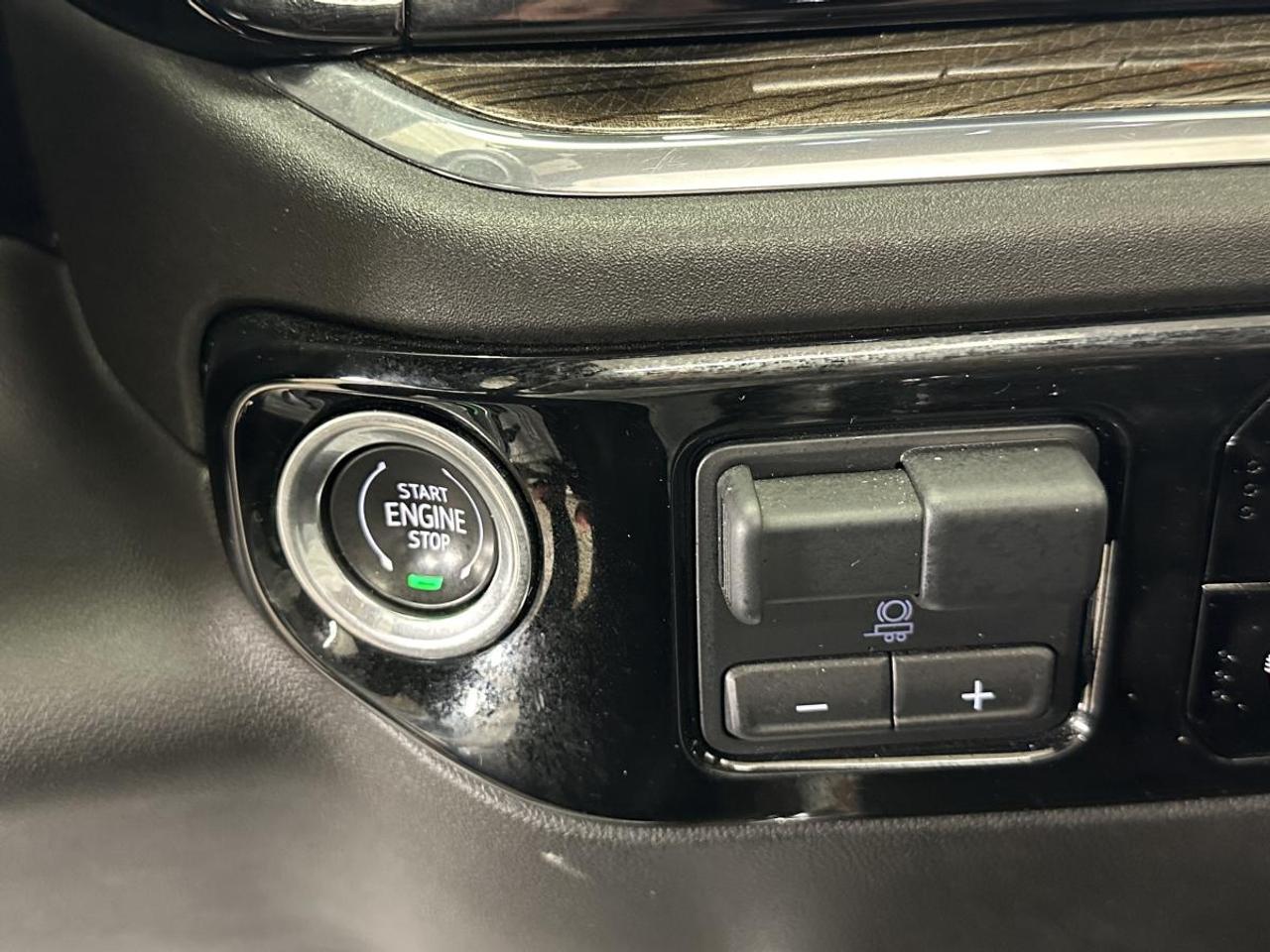2024 Chevrolet Silverado 1500 RST Photo