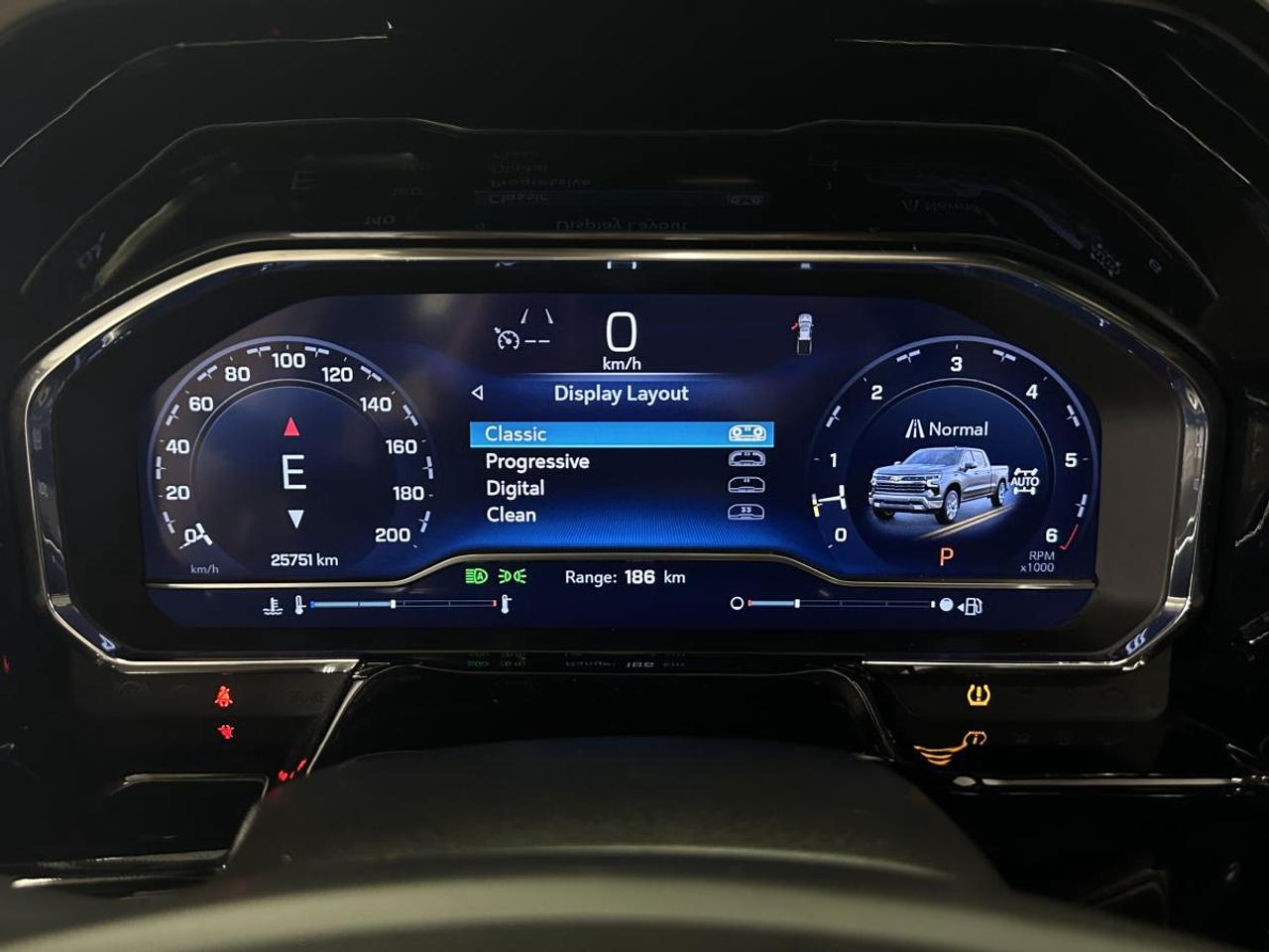 2024 Chevrolet Silverado 1500 RST Photo