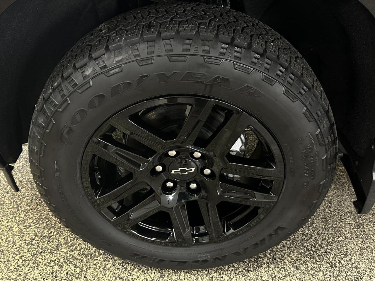 2024 Chevrolet Silverado 1500 RST Photo