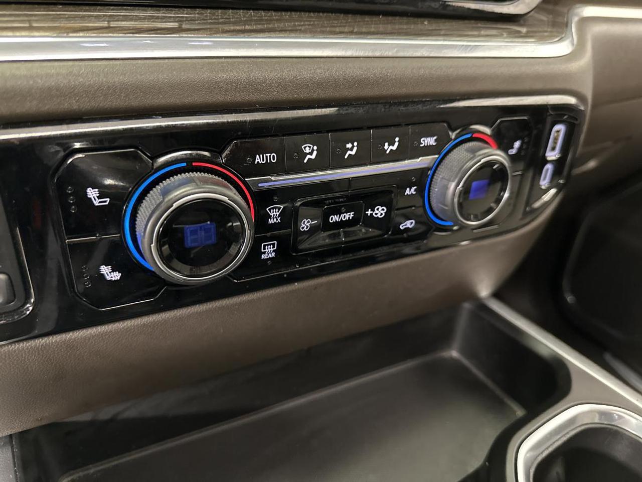 2024 Chevrolet Silverado 1500 RST Photo