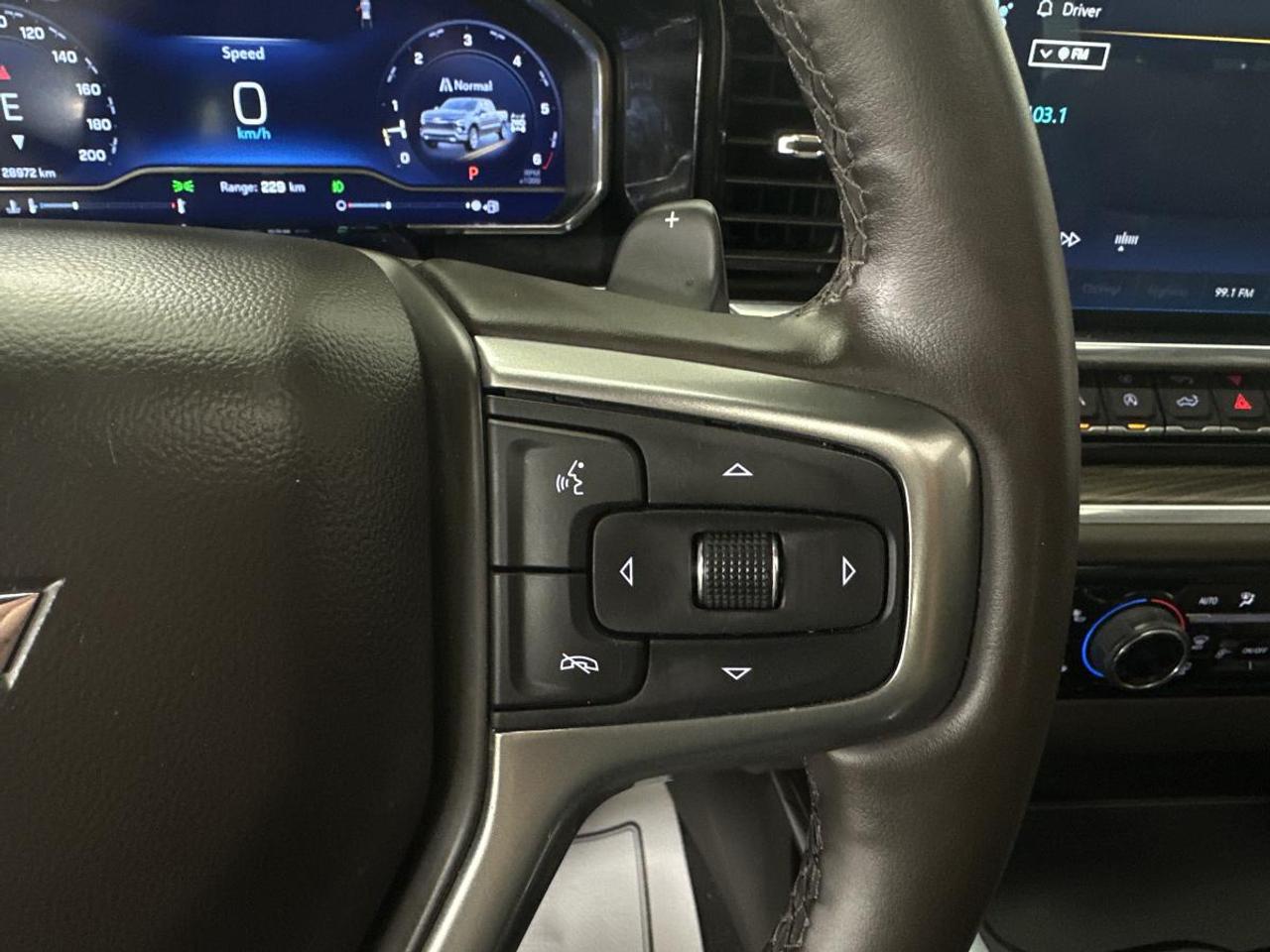 2024 Chevrolet Silverado 1500 RST Photo