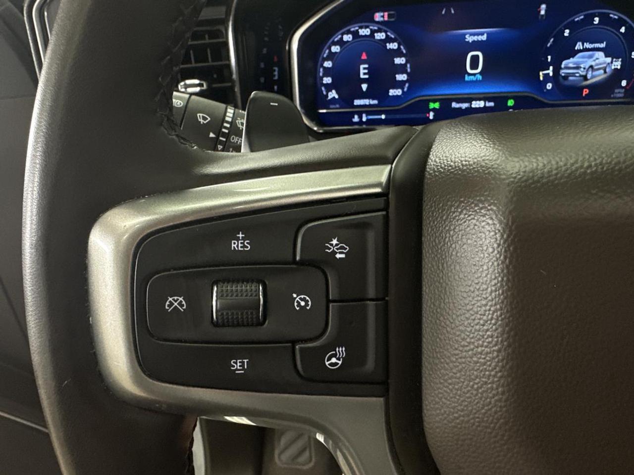 2024 Chevrolet Silverado 1500 RST Photo