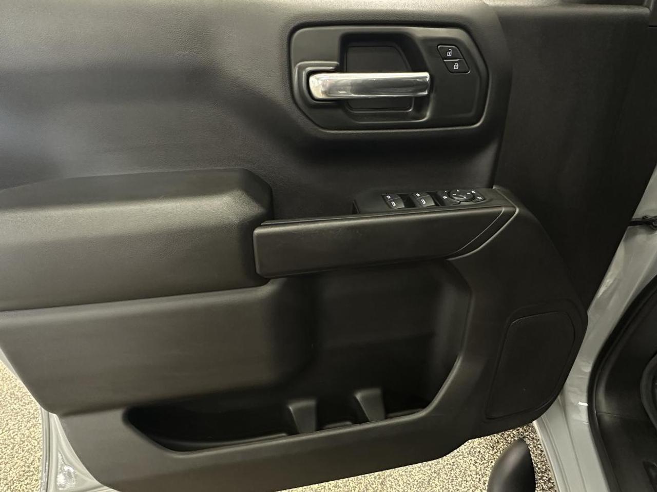 2024 Chevrolet Silverado 1500 Custom Trail Boss Photo