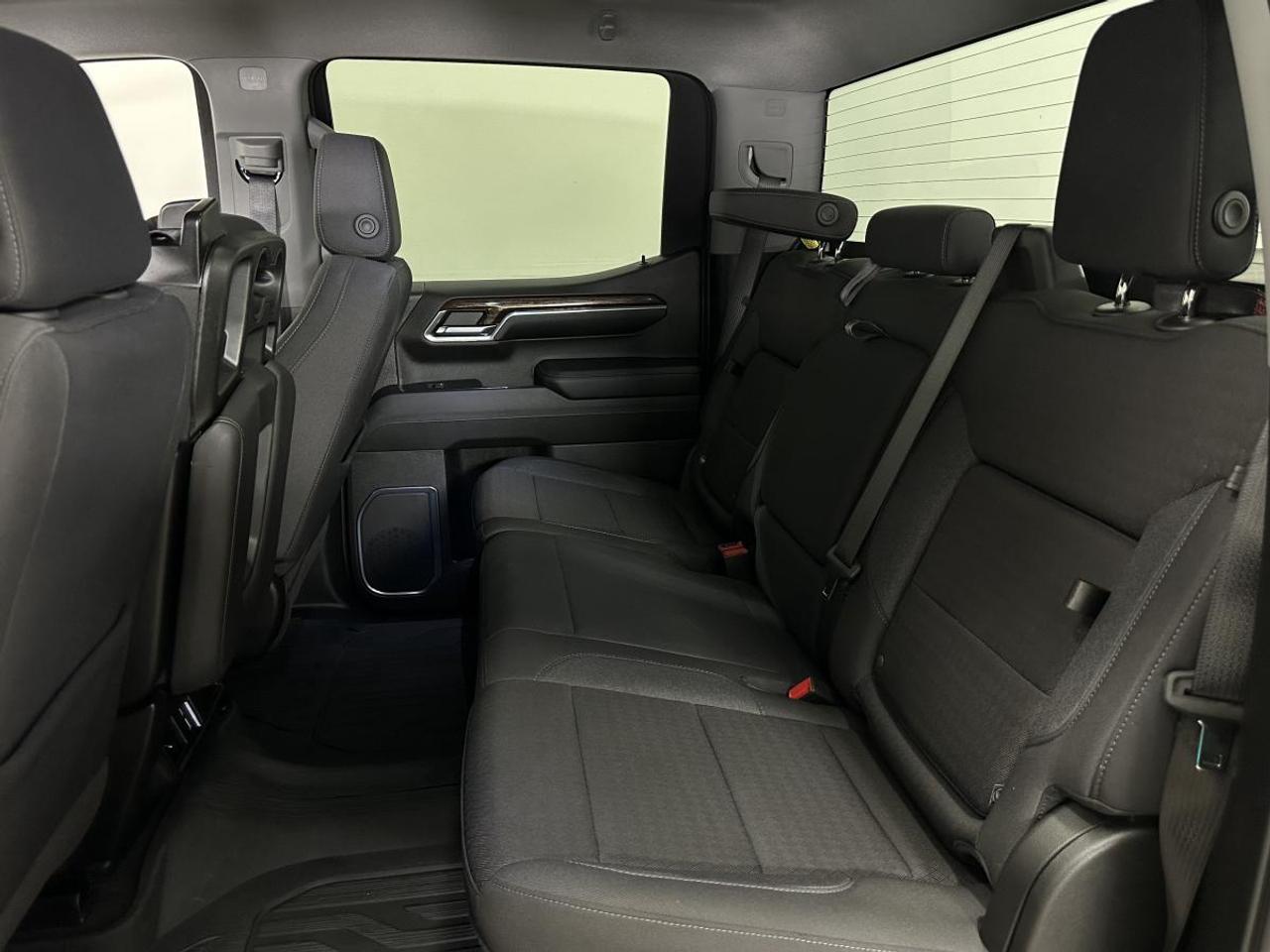 2024 GMC Sierra 1500 ELEVATION Photo