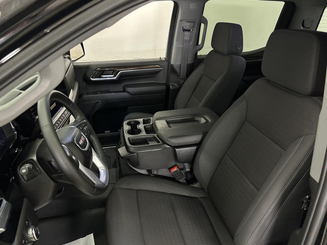 2024 GMC Sierra 1500 ELEVATION Photo