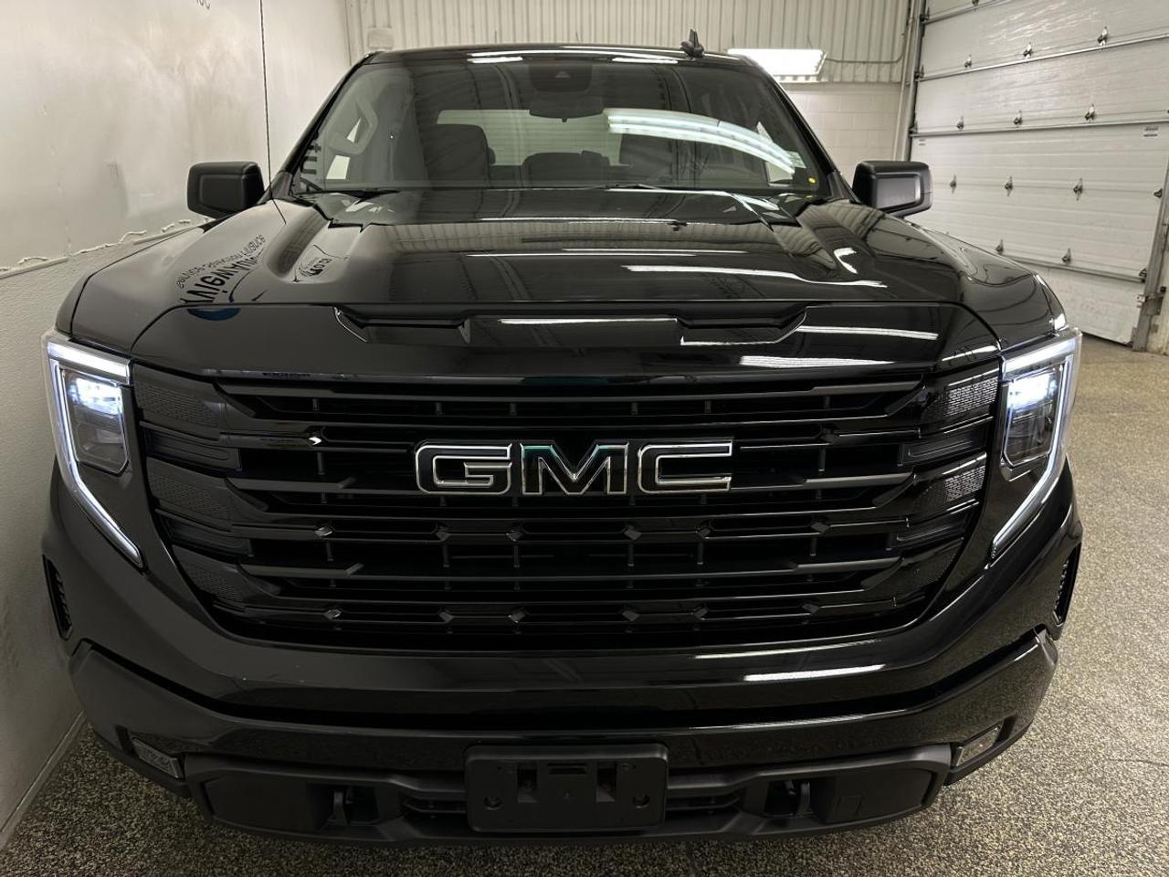 2024 GMC Sierra 1500 ELEVATION Photo
