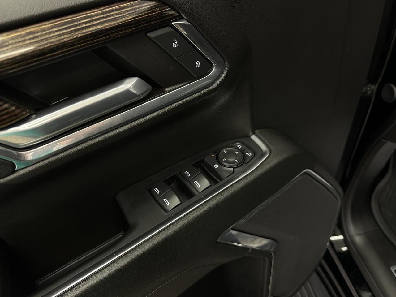 2024 GMC Sierra 1500 ELEVATION Photo