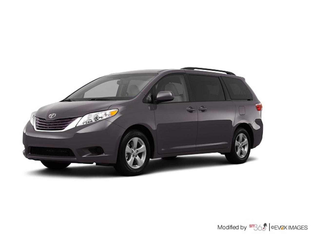 2015 Toyota Sienna LE 3.5L Photo