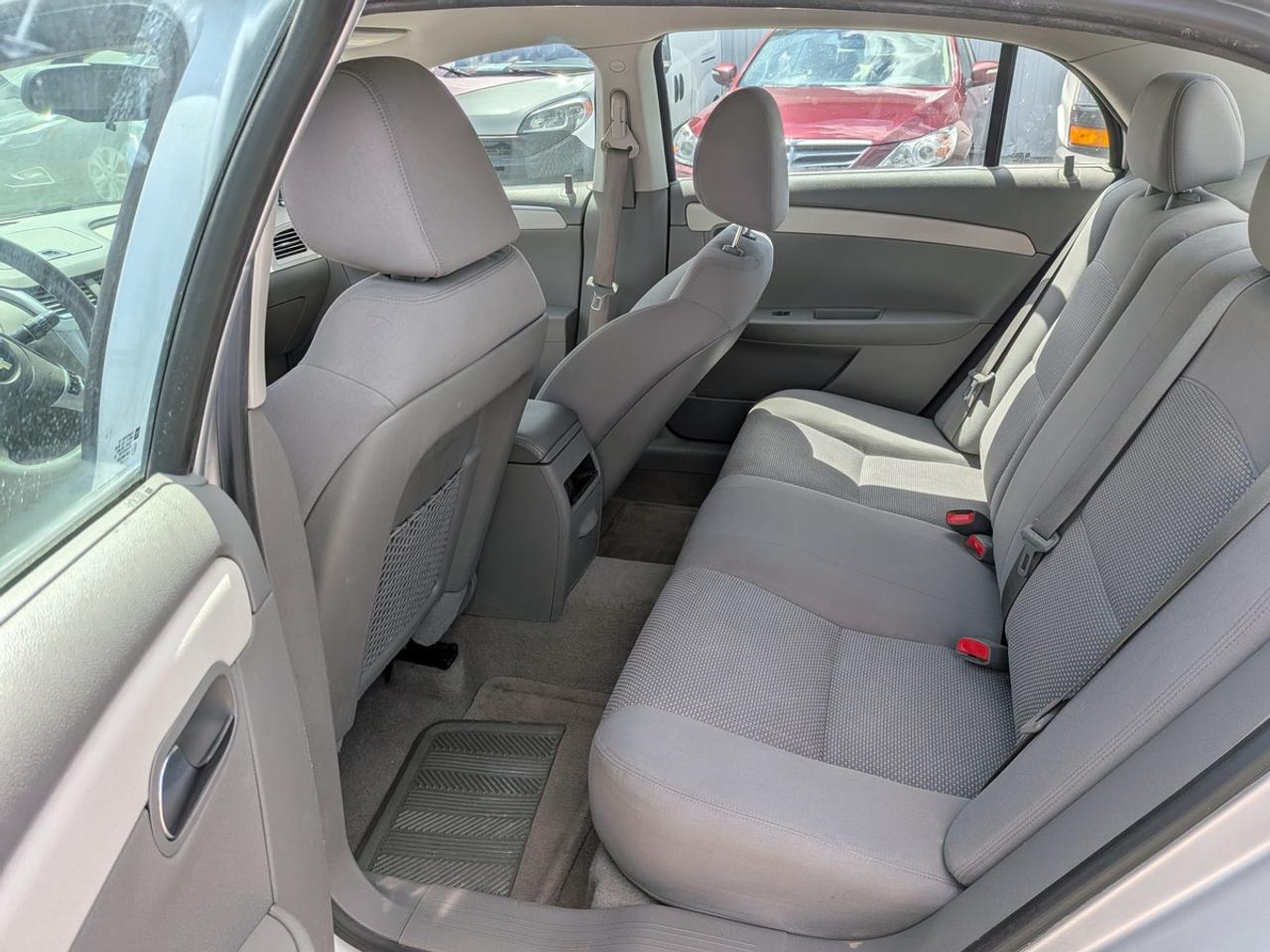 2010 Chevrolet Malibu LS Photo