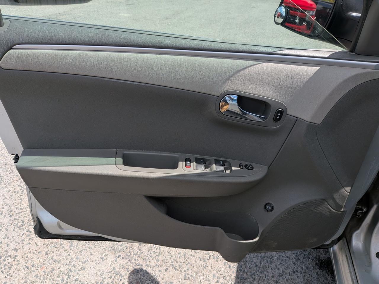 2010 Chevrolet Malibu LS Photo