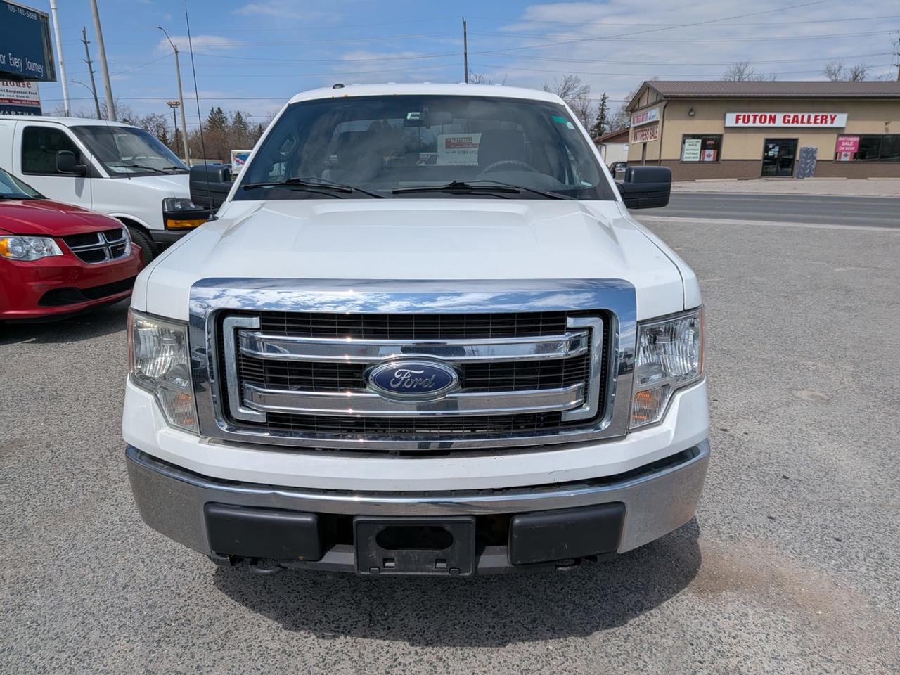 2014 Ford F-150 XLT REGULAR CAB LONG BED Photo