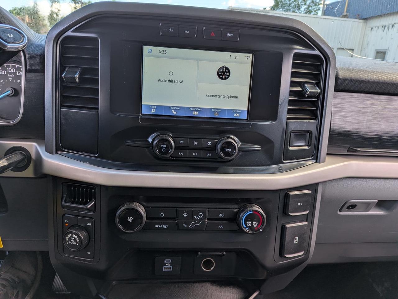 2021 Ford F-150 XLT Photo