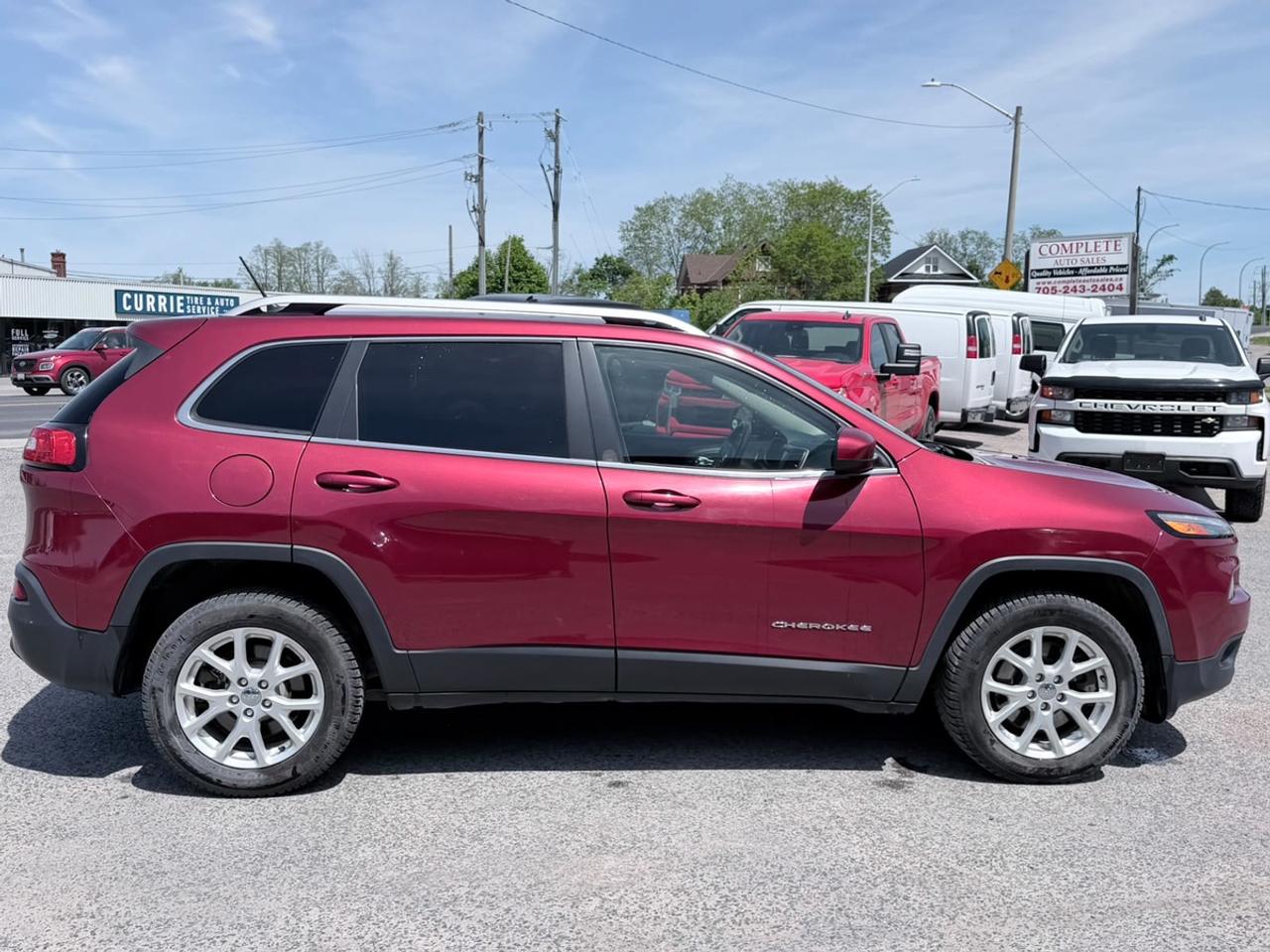 2014 Jeep Cherokee Latitude FWD Photo