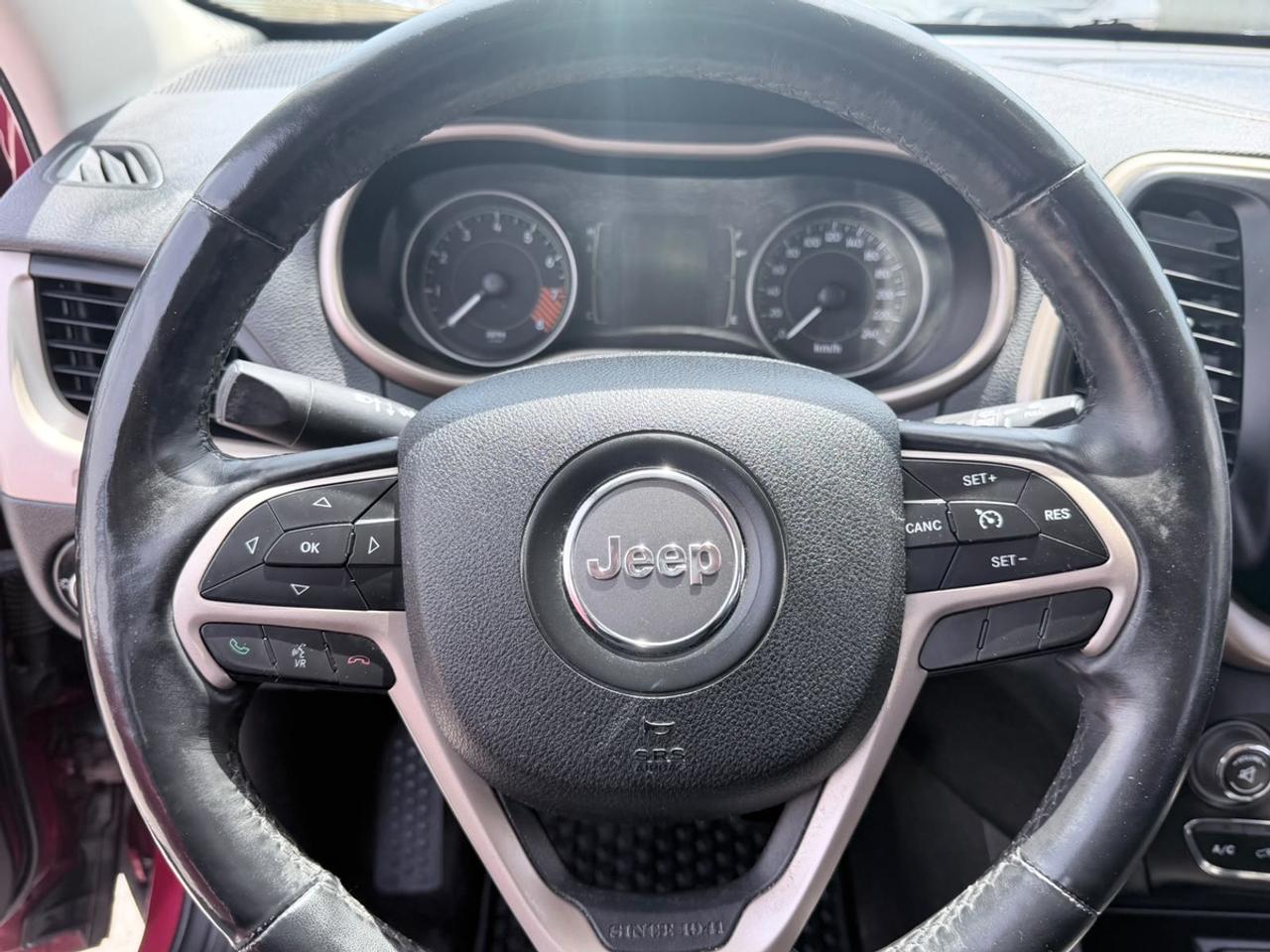 2014 Jeep Cherokee Latitude FWD Photo