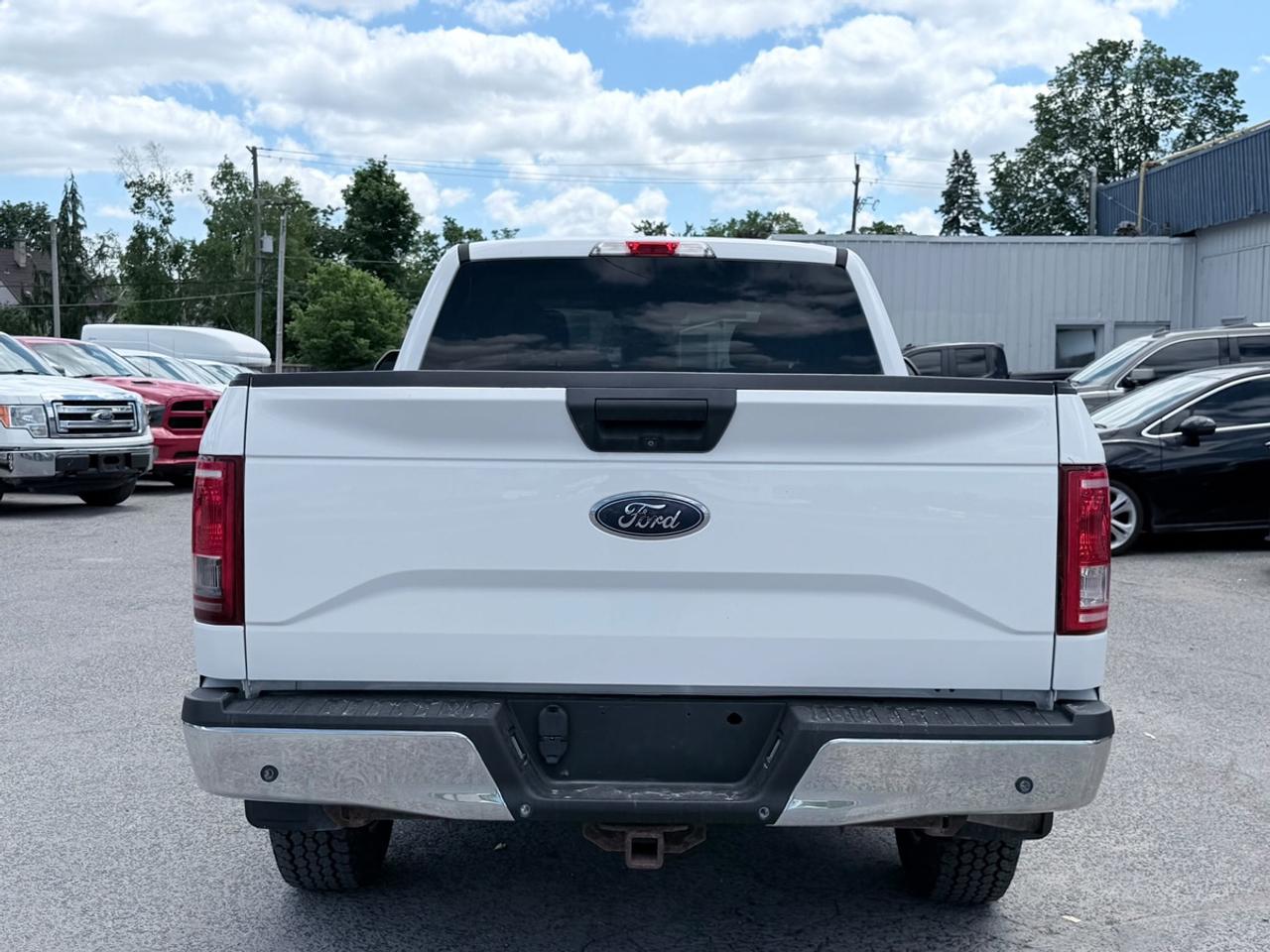 2015 Ford F-150 4wd Supercrew 157" XLT Crew Cab Std Bed Photo4