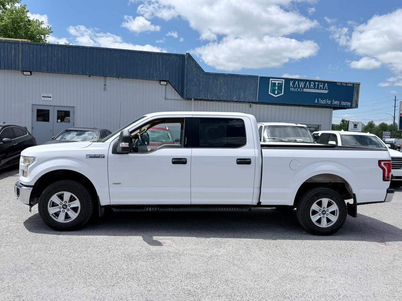 2015 Ford F-150 4wd Supercrew 157" XLT Crew Cab Std Bed Photo2
