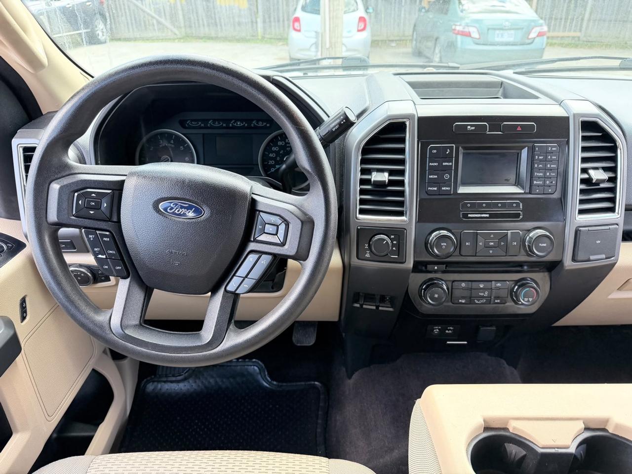 2015 Ford F-150 4wd Supercrew 157" XLT Crew Cab Std Bed Photo