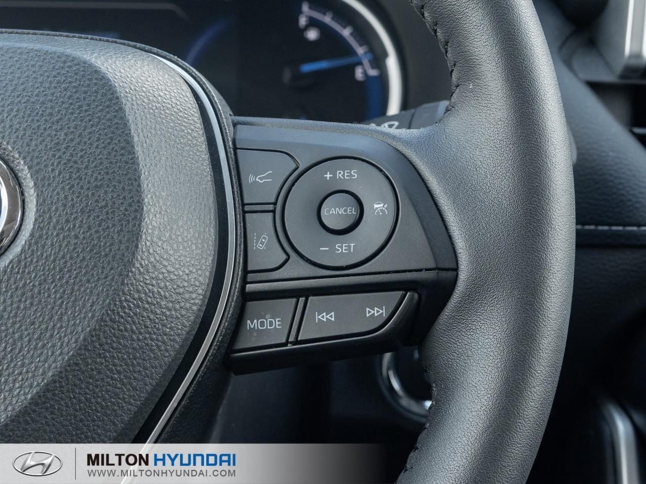 2025 Toyota RAV4 Hybrid XLE 4dr All-Wheel Drive Photo