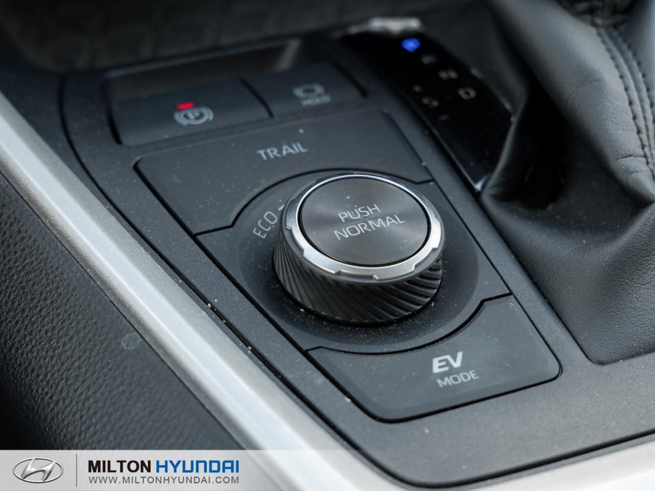 2025 Toyota RAV4 Hybrid XLE 4dr All-Wheel Drive Photo