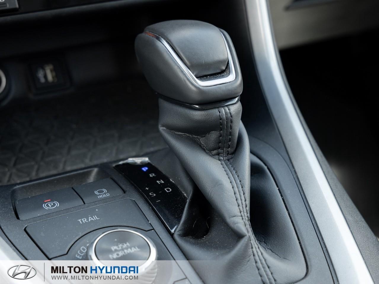 2025 Toyota RAV4 Hybrid XLE 4dr All-Wheel Drive Photo