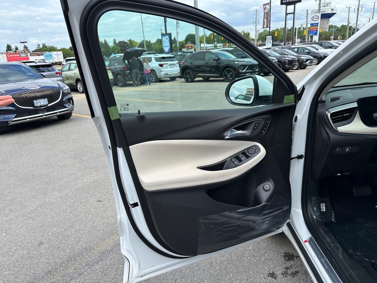 2026 Buick Encore GX Avenir 4dr All-Wheel Drive Photo