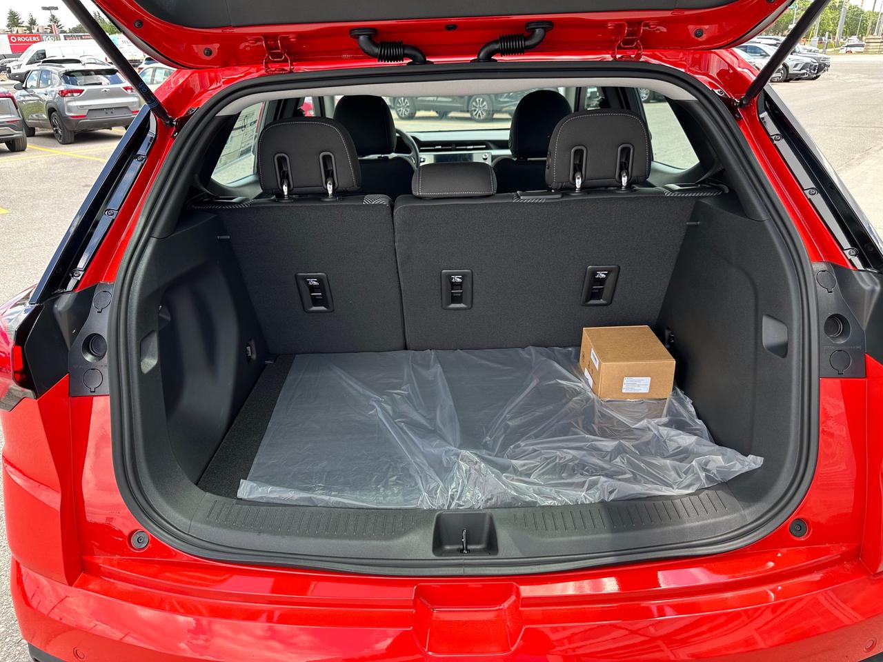 2027 Chevrolet Bolt LT 4dr Photo